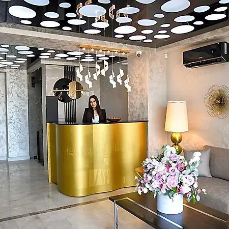 Axo Boutique By Building Stefan *